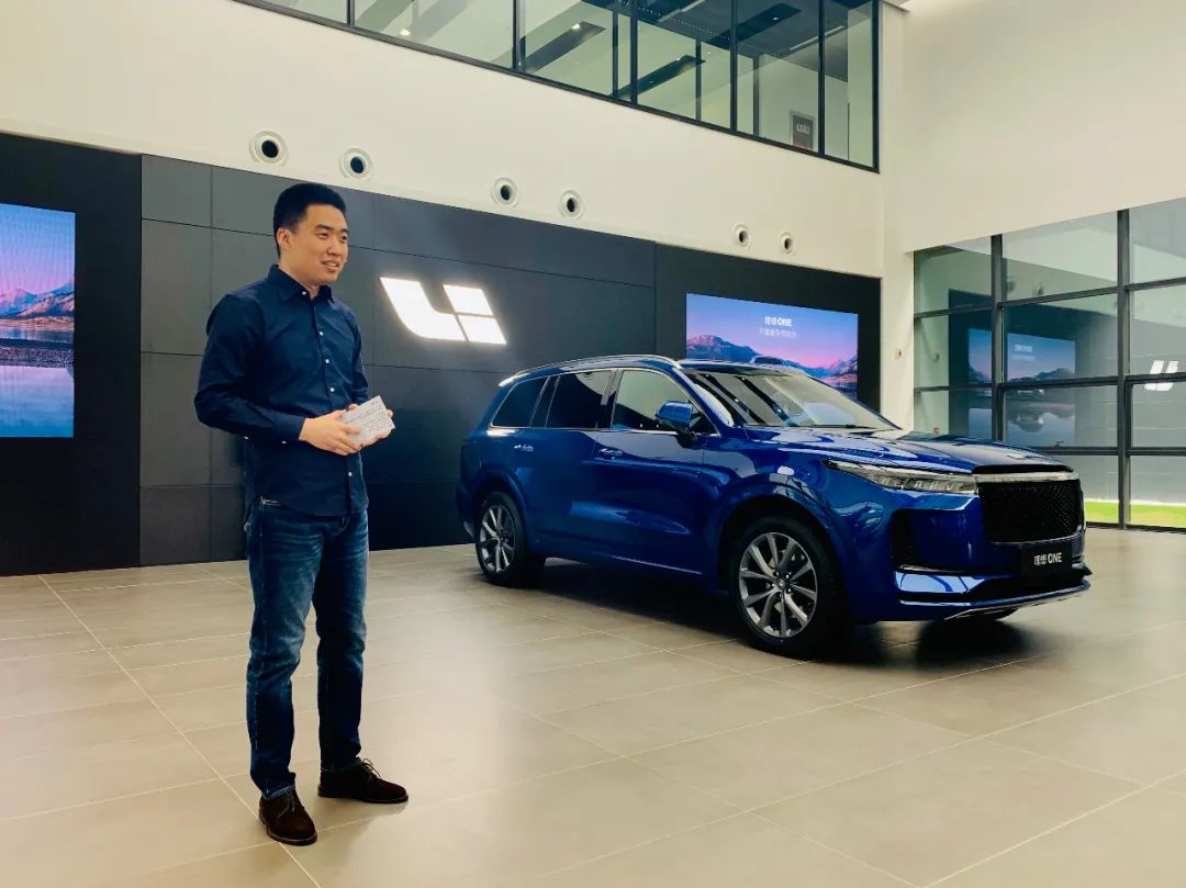 80后高中生白手起家创业,80后创办估值600亿的上市公司