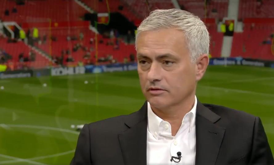 曼联球迷看台穆帅,曼联球迷喊穆里尼奥