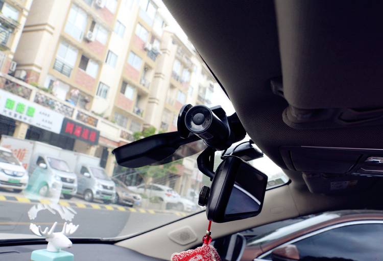 u盘式360行车记录仪使用方法,360行车记录仪带停车监控测试