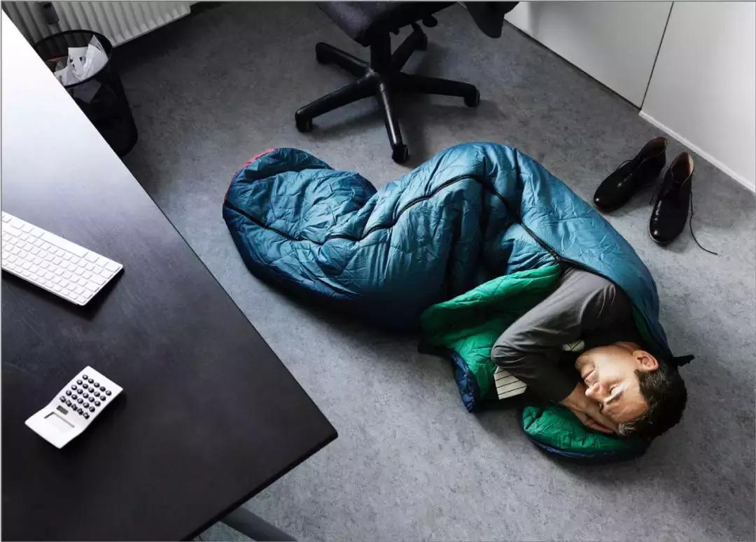 拼命挣钱还是珍惜生命,拼命赚钱还是努力省钱