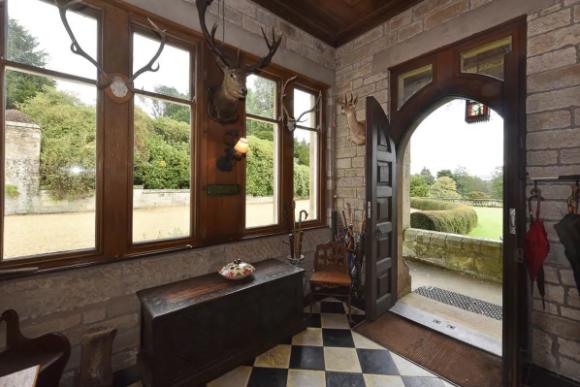 英国伦敦50亩的庄园别墅出售,英国300亩庄园出售