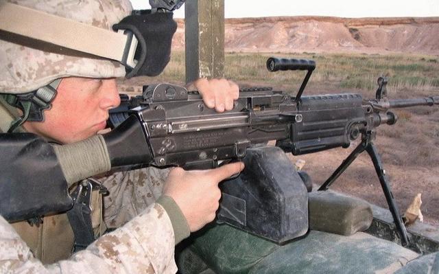 大菠萝m249机枪玩具,大菠萝m249机枪教学