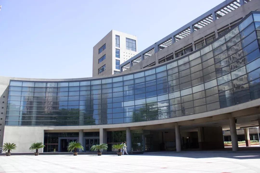 天津市高级中等学校,天津市锐华高级中学