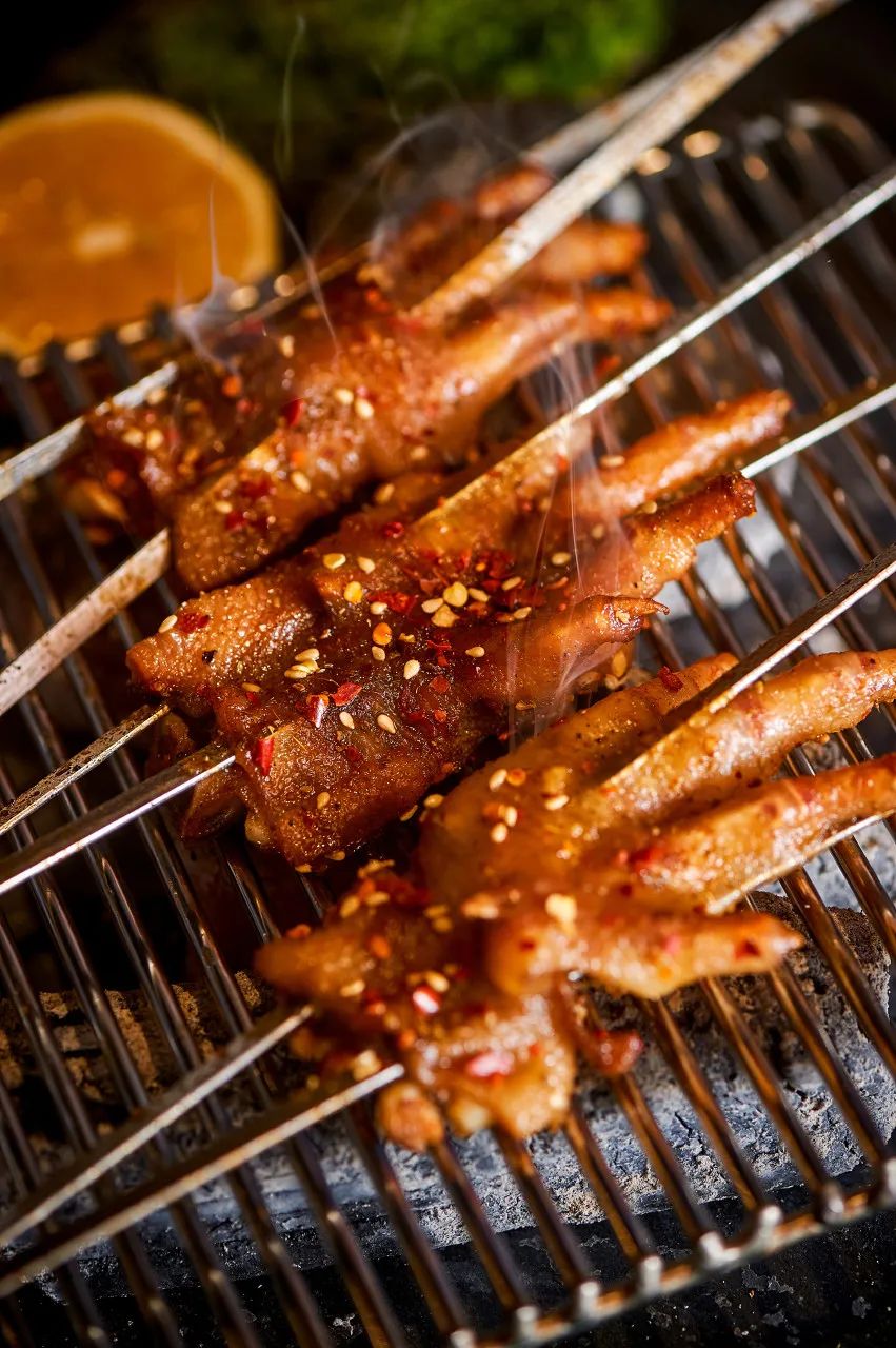 东北人吃战斗鸡,有多凶?