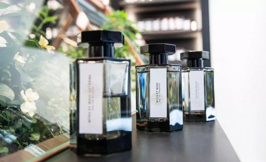 干货｜“穿”对香水，你就是行走的“*药春**”