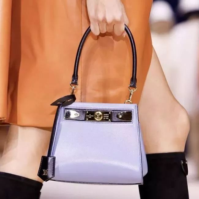 结婚婚包一定要买红色吗,结婚婚包可以是粉色的吗