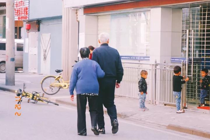 用手机就能拍出胶片照的app,有胶片感的手机拍照app