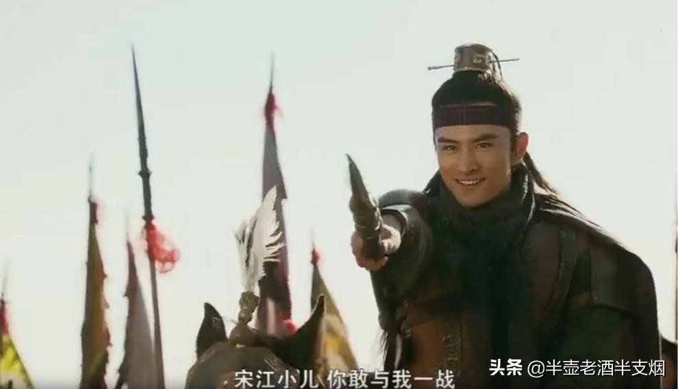 张清用飞石打鲁智深却不打武松,张清打鲁智深武松