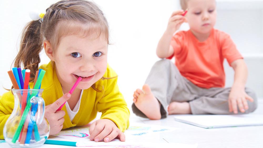 新生儿黑白颠倒最佳纠正方法,新生儿睡觉黑白颠倒了要怎样办