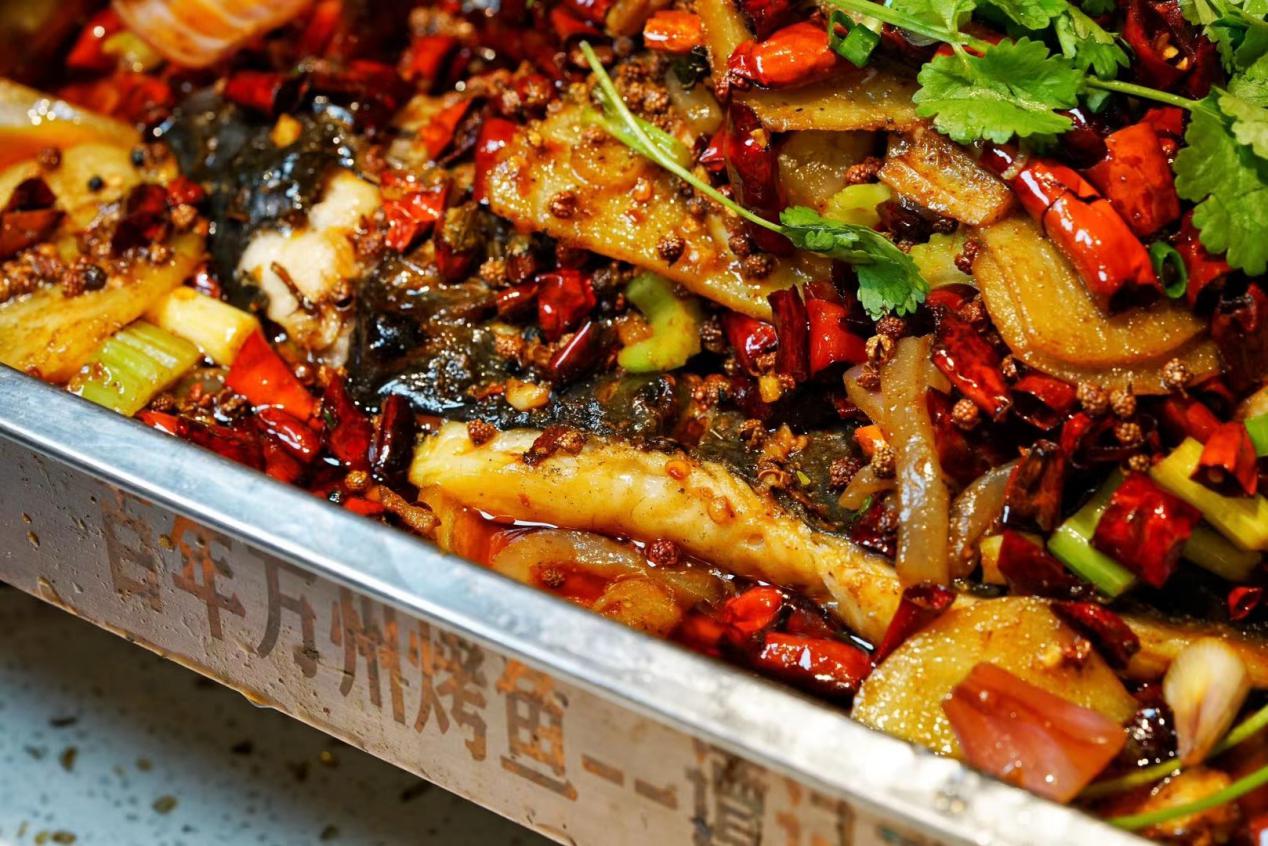 重庆万州烤鱼20年老店,谭记万州烤鱼沙坪坝总店