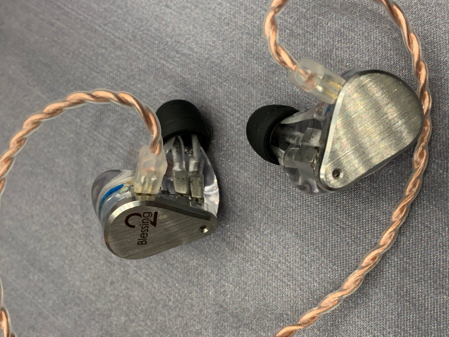 洋品牌为什么打不过本土品牌,各大品牌高端耳机对比