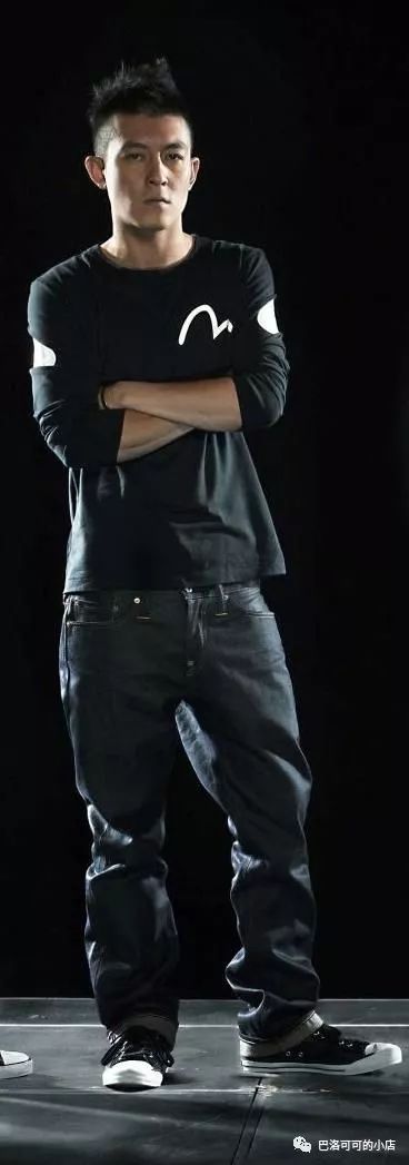 潮牌牛仔店铺,潮牌字母印花牛仔