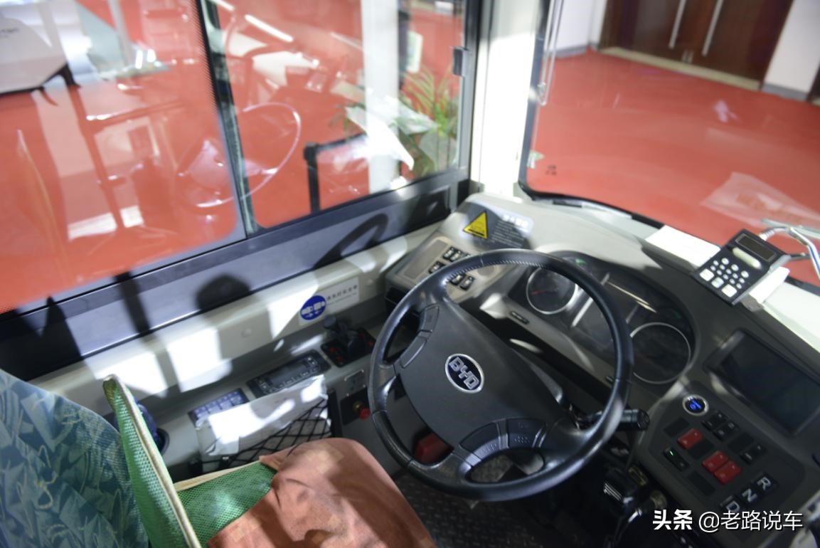 比亚迪k8多少钱一辆,深圳最新款比亚迪k8