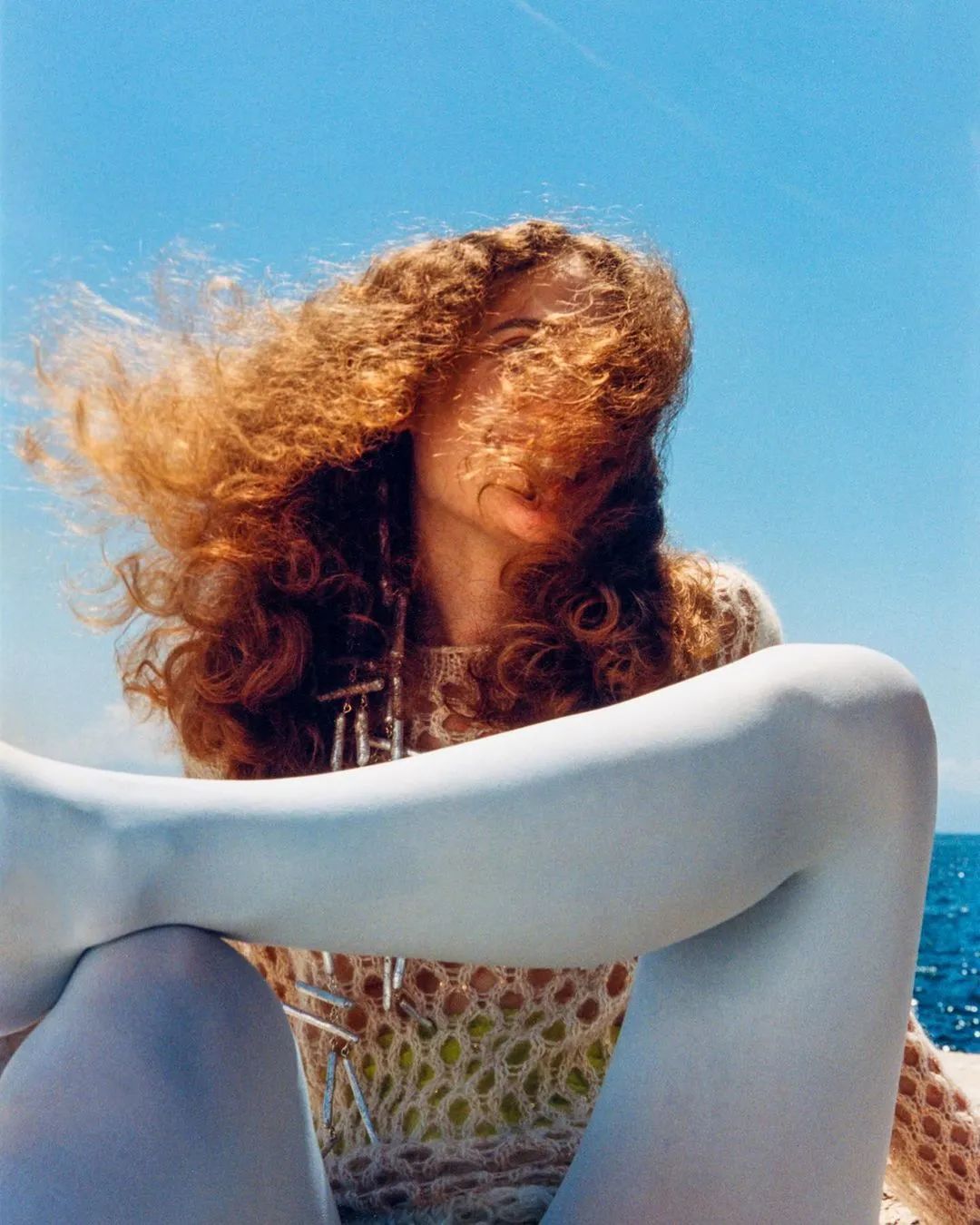 为什么卡戴珊喜欢穿皮衣,卡戴珊紧身衣对身体有危害吗