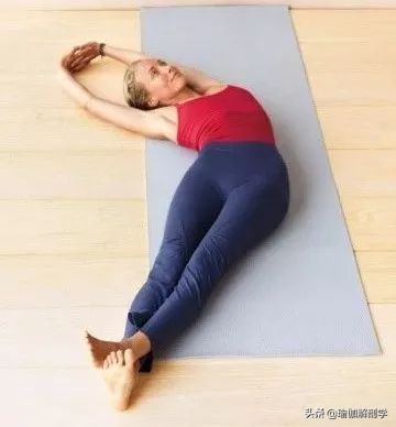 最好的放松体式,10个静心减压训练动作视频