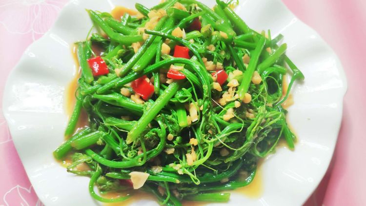 佛手瓜苗适合小孩吃的做法,佛手瓜苗清炒图片