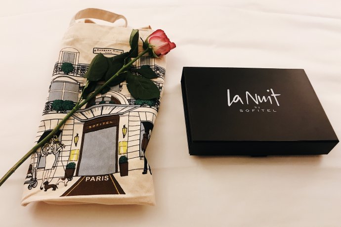 千面巴黎,巴黎时装周叉腰造型