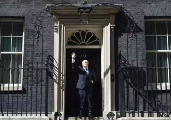 鲍里斯事件,鲍里斯离婚