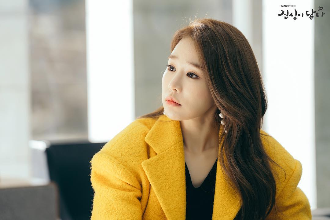 刘仁娜眼影画法视频,刘仁娜触及真心白裙子加针织衫