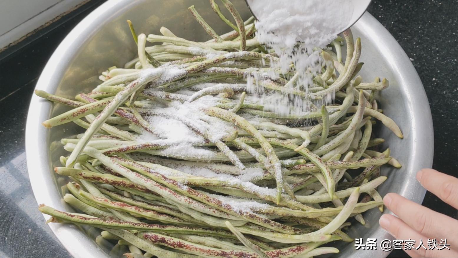 酸豆角怎样做好简单味道酸爽开胃,酸豆角最简单的家常做法一看就会