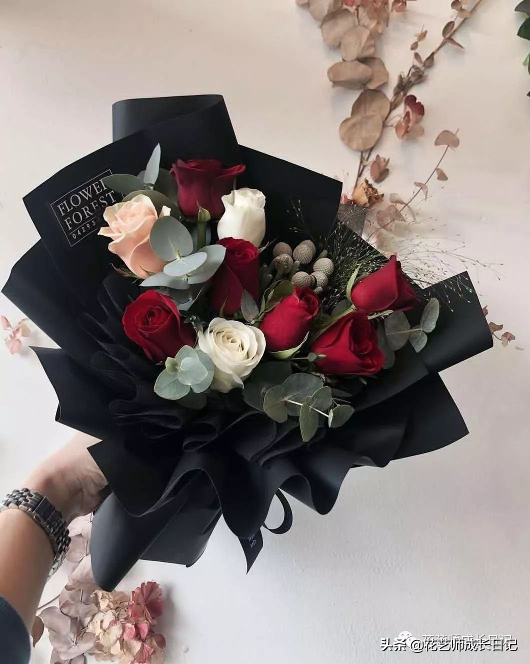 玫瑰花从1到99朵的花语是什么,1到19朵玫瑰花语是什么