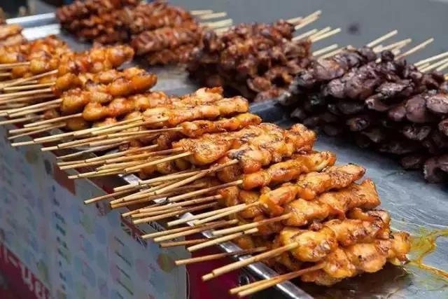 到泰国吃不惯当地食物怎么办,去泰国买东西吃不会泰语怎么办