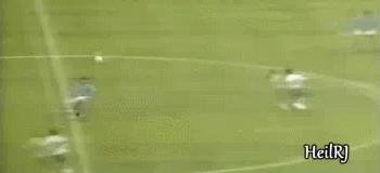 马拉多纳神奇技巧,马拉多纳十种最常用的足球技术