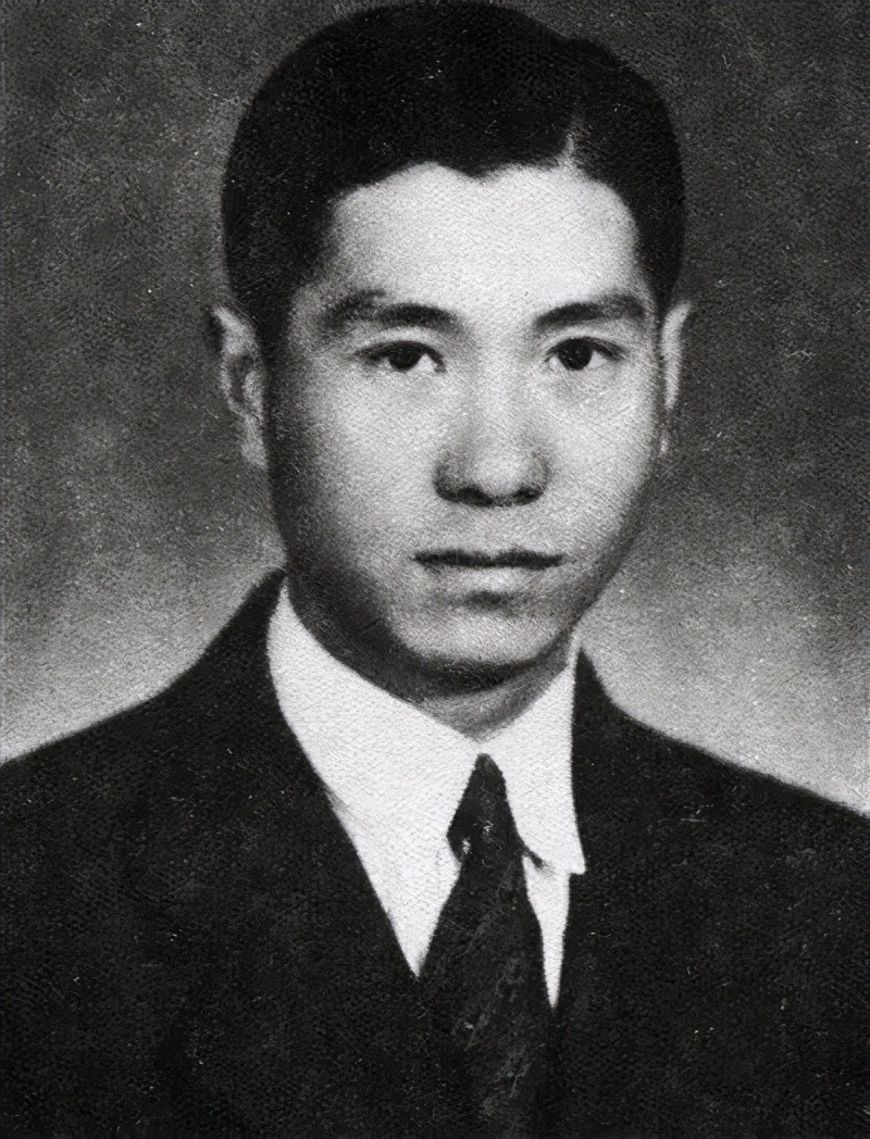 《潜伏》原型，45年后终回大陆