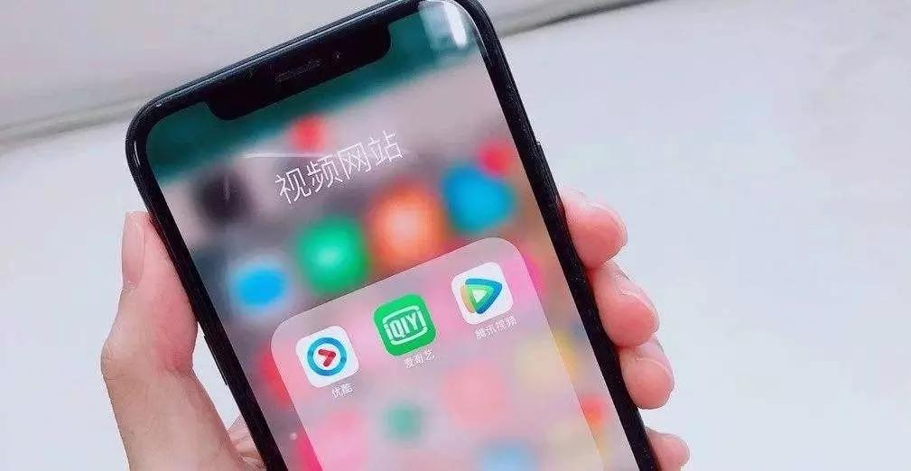 2019网络剧变：期许和忧思，总有一些要背进下个10年