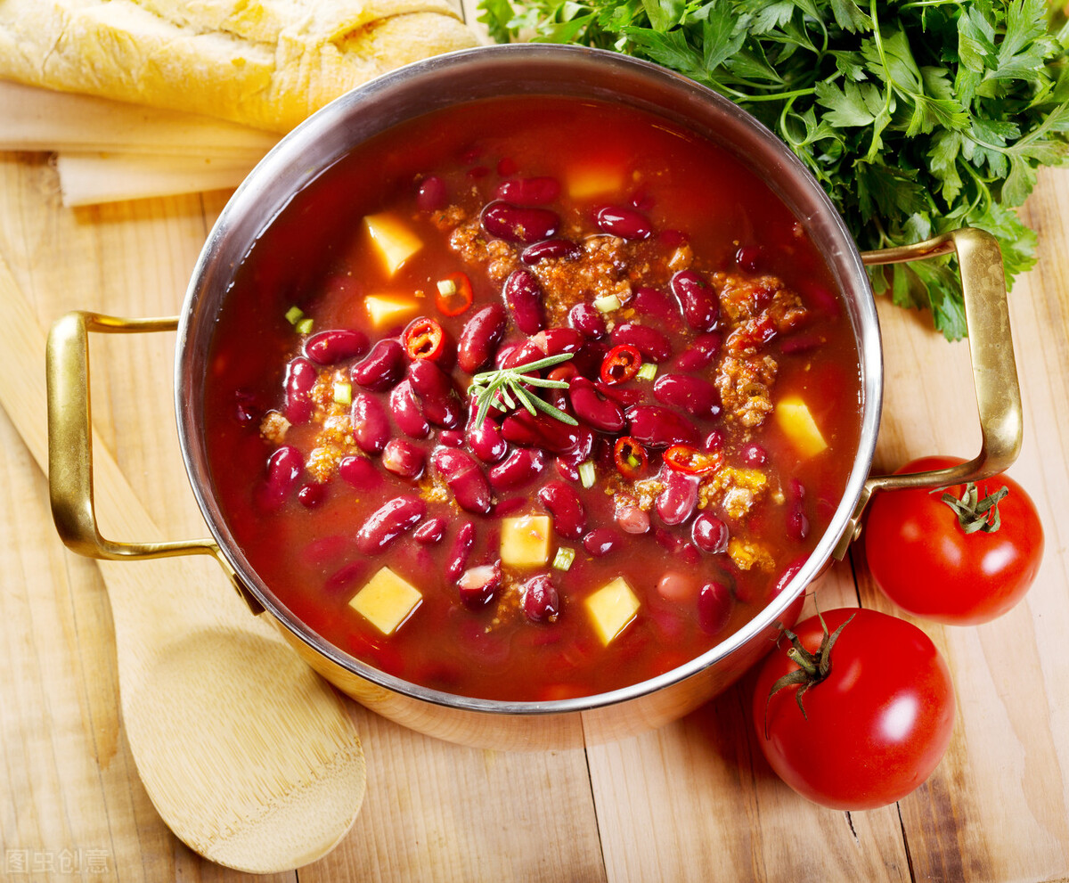 好多女性害怕自己有湿疣，其实可能是假性湿疣