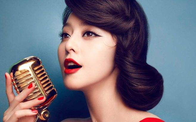 蛇系长相范冰冰,蛇女惊艳的视频