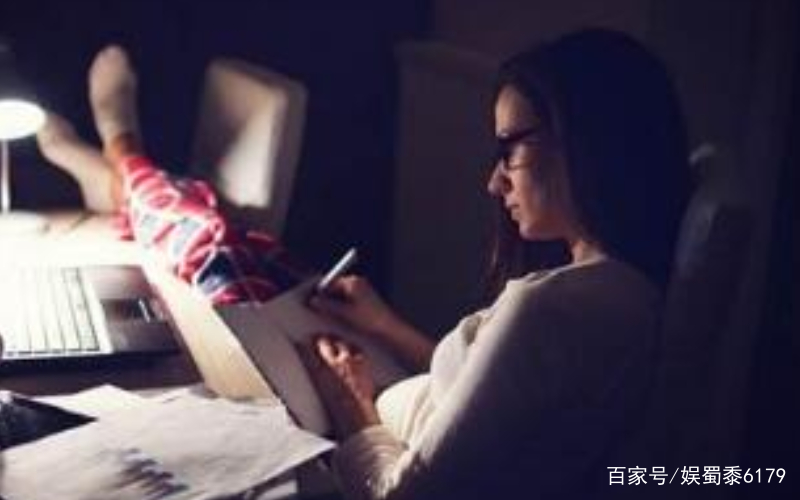 近年来的国产良心剧：《花千骨》大受好评，而它被称为国产的经典