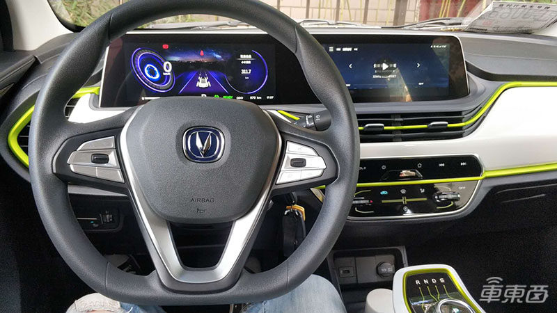 试驾长安新能源奔奔E-Star:高配仅售6.48万可满足市内通勤需求