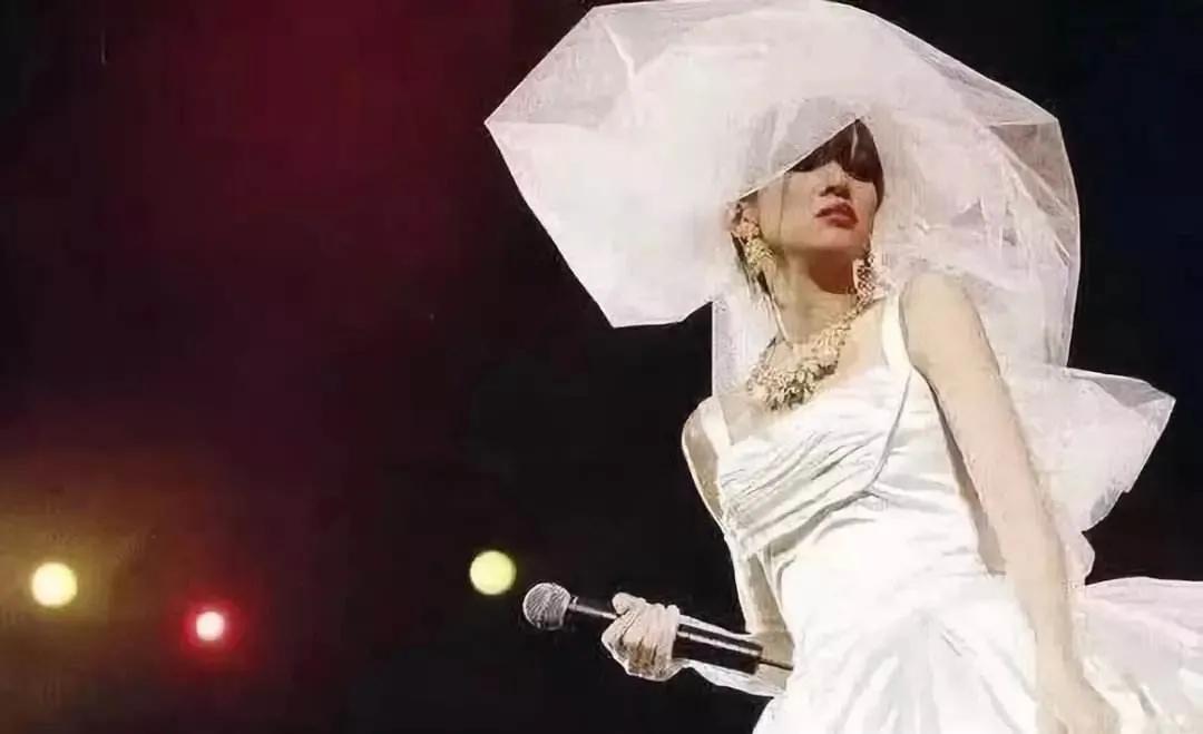 日本婚纱设计师72岁,日式婚纱设计师