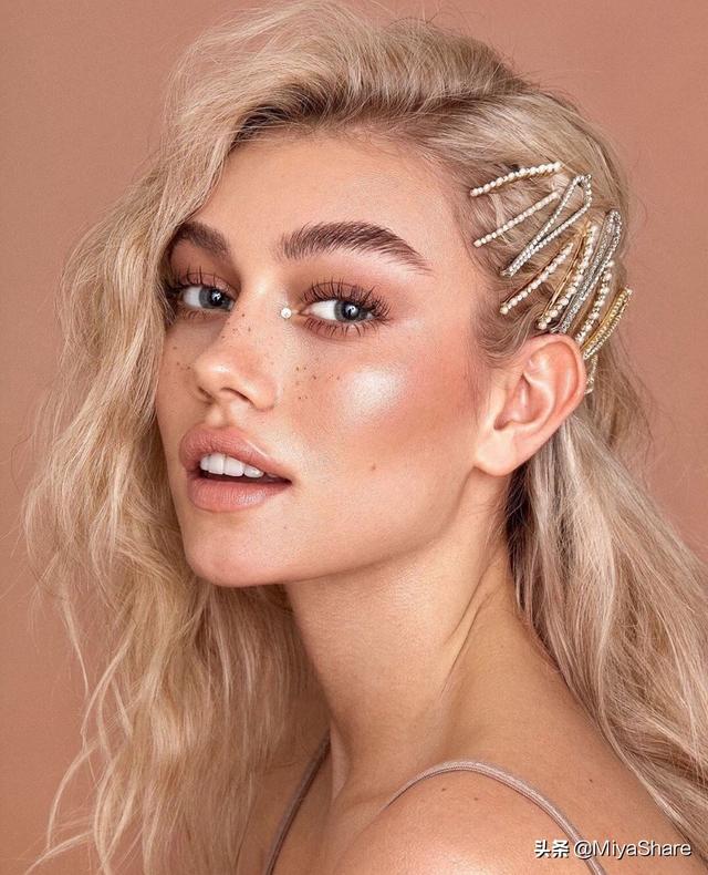 长闭口痘痘怎么护肤步骤,油脂性痘痘闭口怎么消除