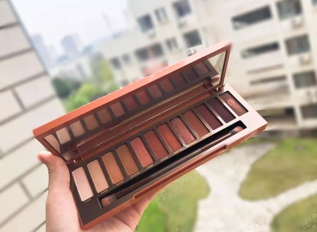 好看的眼影这么多，为啥这4款特别火？