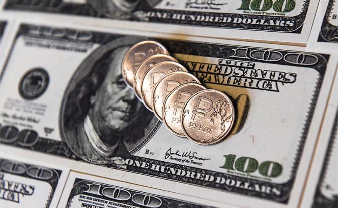 俄罗斯卢布大跌,俄罗斯油价暴跌原因