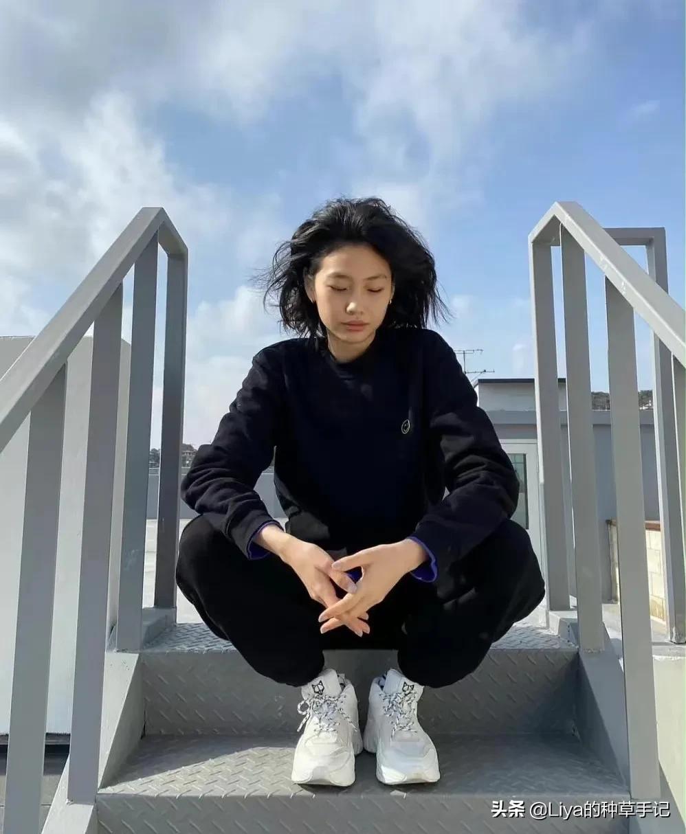 衣柜没几件能穿的衣服怎么办,衣柜里最没用的5件单品