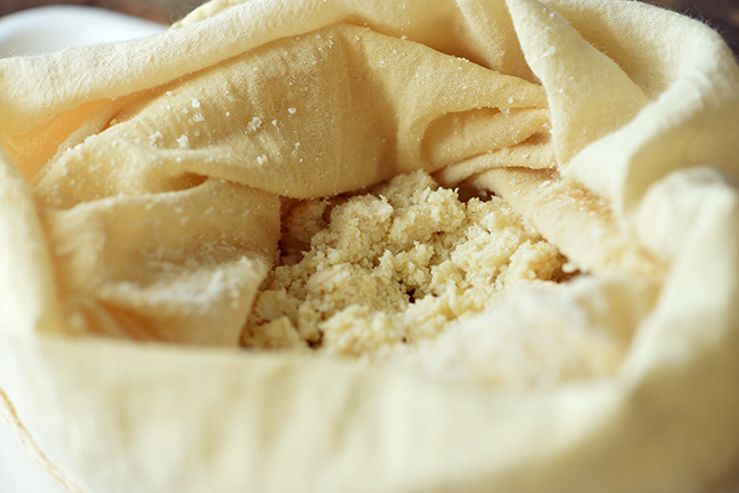 金黄酥脆又好吃的鱼肉你想试试吗,鱼肉这样做麻辣鲜香全家爱吃