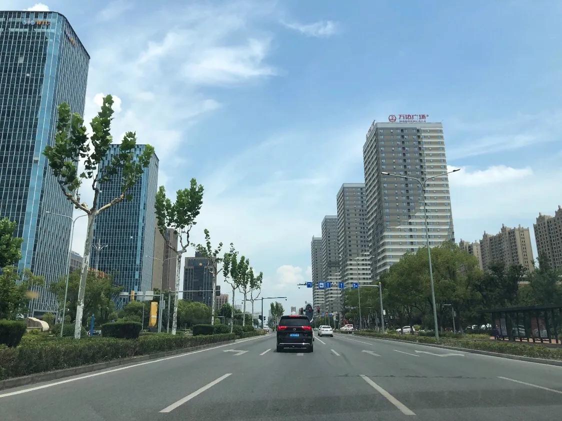 曾涨幅全国第一，流行全款绑车位！嘉兴房价“大锅”上海人不背