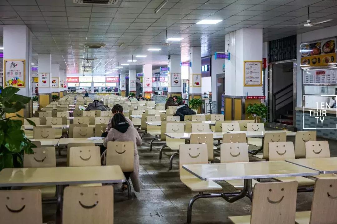 这样的青春，混迹过黄家湖大学城的人都会懂