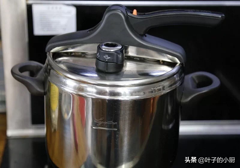 酱牛肉如何做得更好吃,酱牛肉怎么做好吃又烂视频