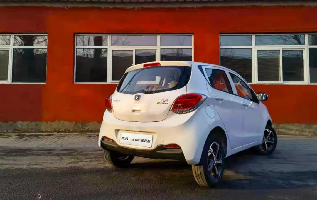 长安奔奔e-star拆解宏光mini,奔奔e-star对比宏光miniev