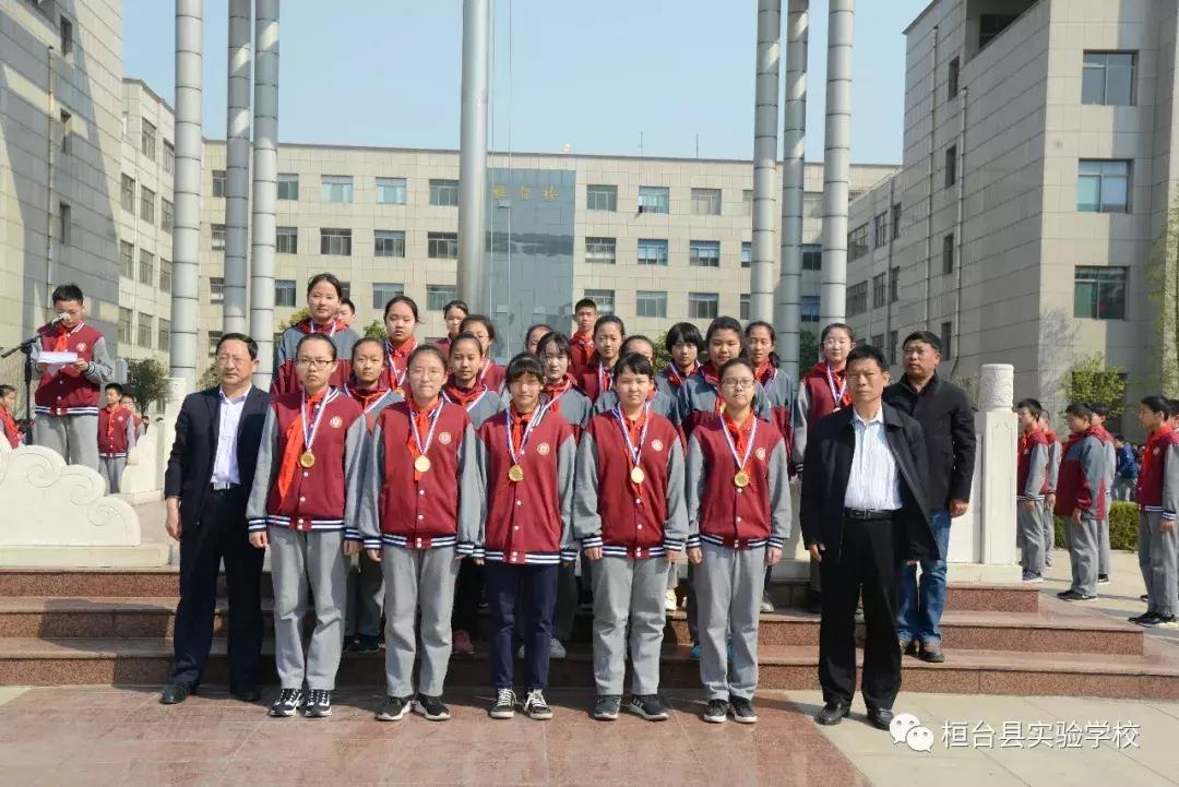 球场论英雄——中学部足球篮球班级联赛成绩公布