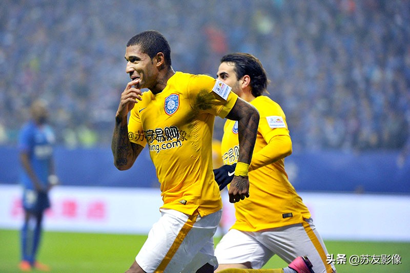 江苏队夺冠图片,江苏队首夺冠军