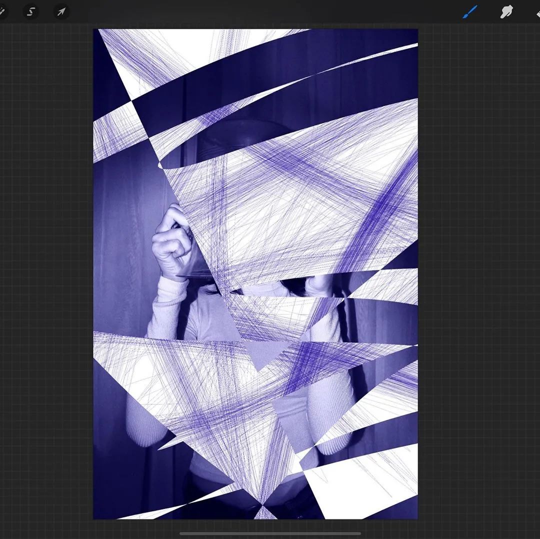 笔尖下的女人火辣性感身材,一天时间7000万*放播**量,网友围观