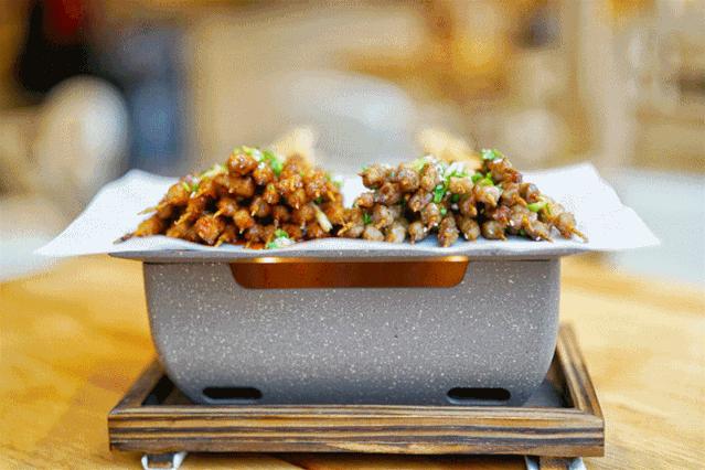 开了20年的冒菜,贵阳最正宗的老贵阳烤肉