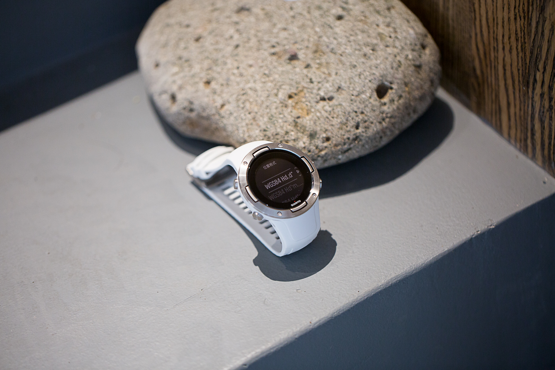 颂拓5手表运动模式表盘功能介绍,suunto颂拓5智能运动手表