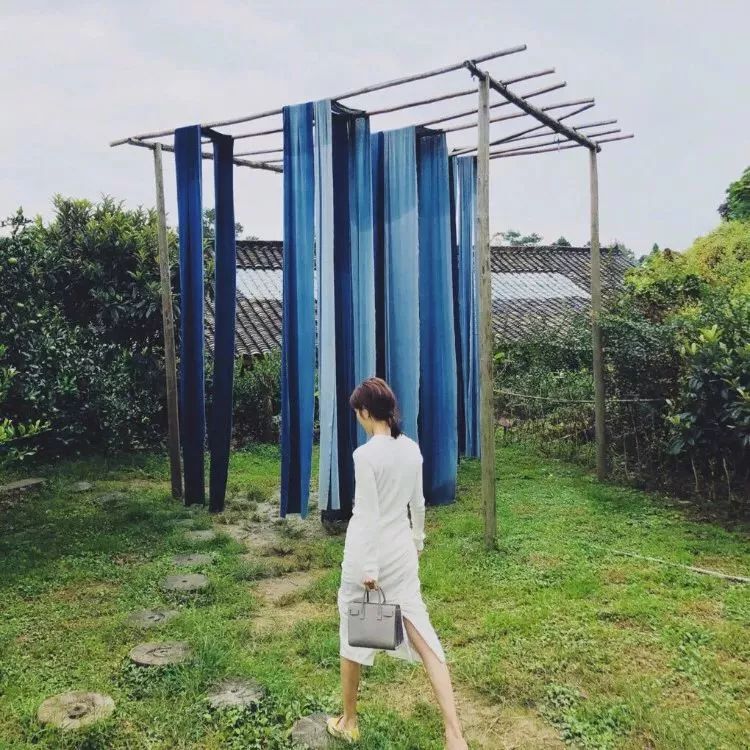 成都出发，一路向西的“旅行列车”年底开通！沿途好多……