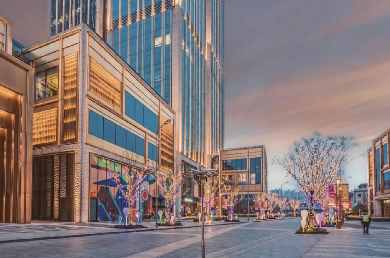 嘉定比较大的购物广场,上海嘉定西宝龙商场